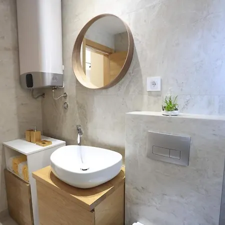 Apartment As - Sa Garazom *