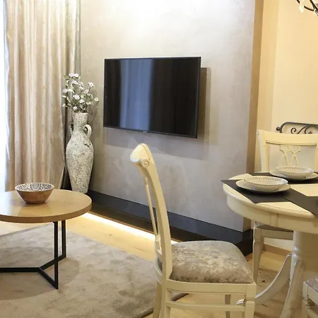 Apartment As - Sa Garazom *