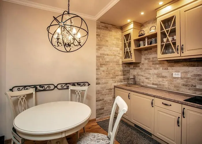 As - Sa Garazom Apartamento